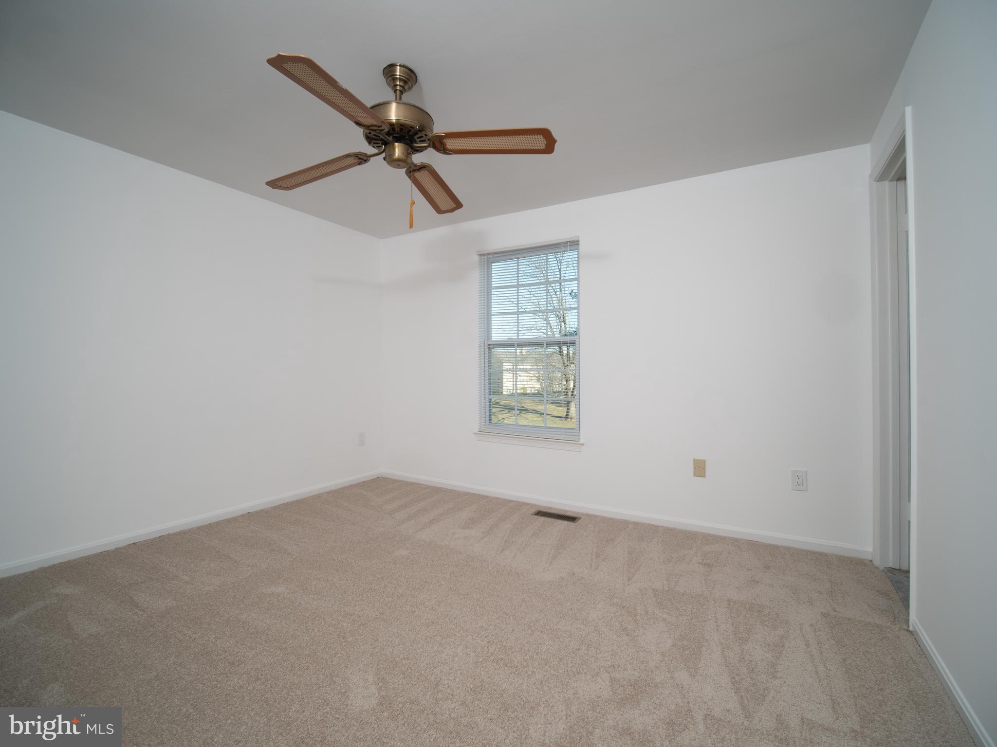 LONGMEAD - Residential