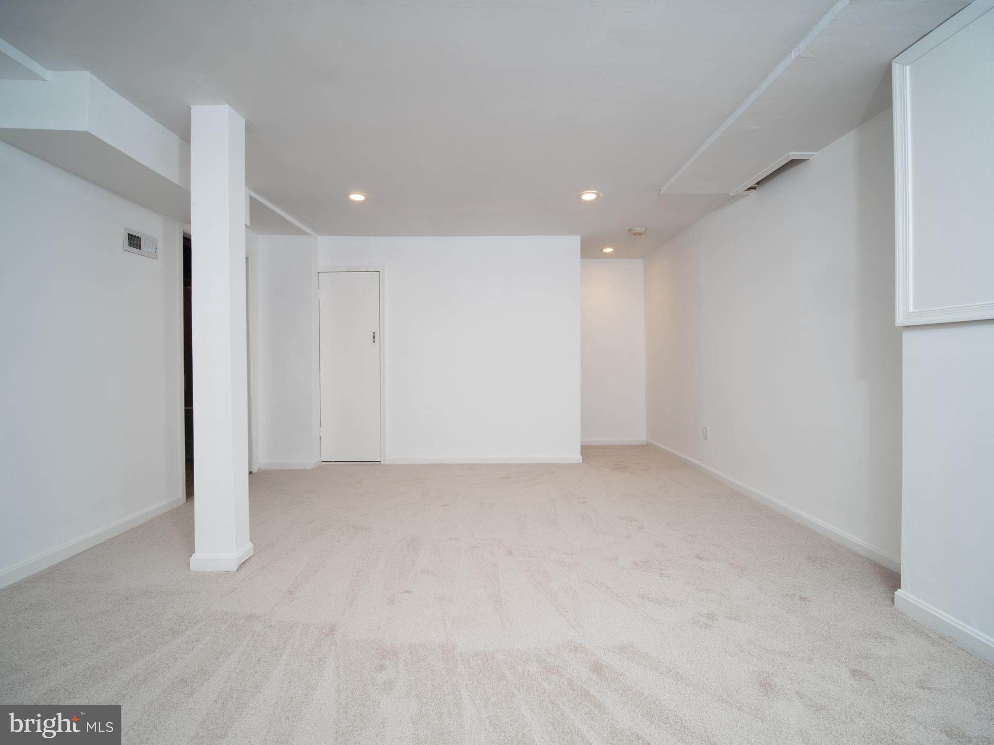 LONGMEAD - Residential