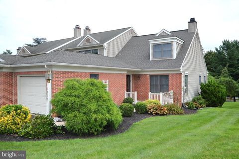 Photo of 1834 Spring Ridge Lane, LANCASTER, PA 17603 (MLS # PALA2075176)