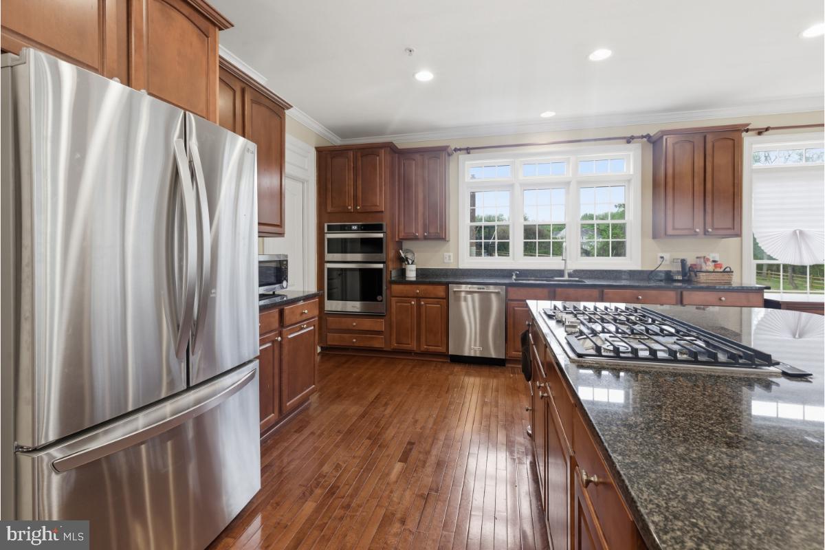 BROOKEFIELD - Residential