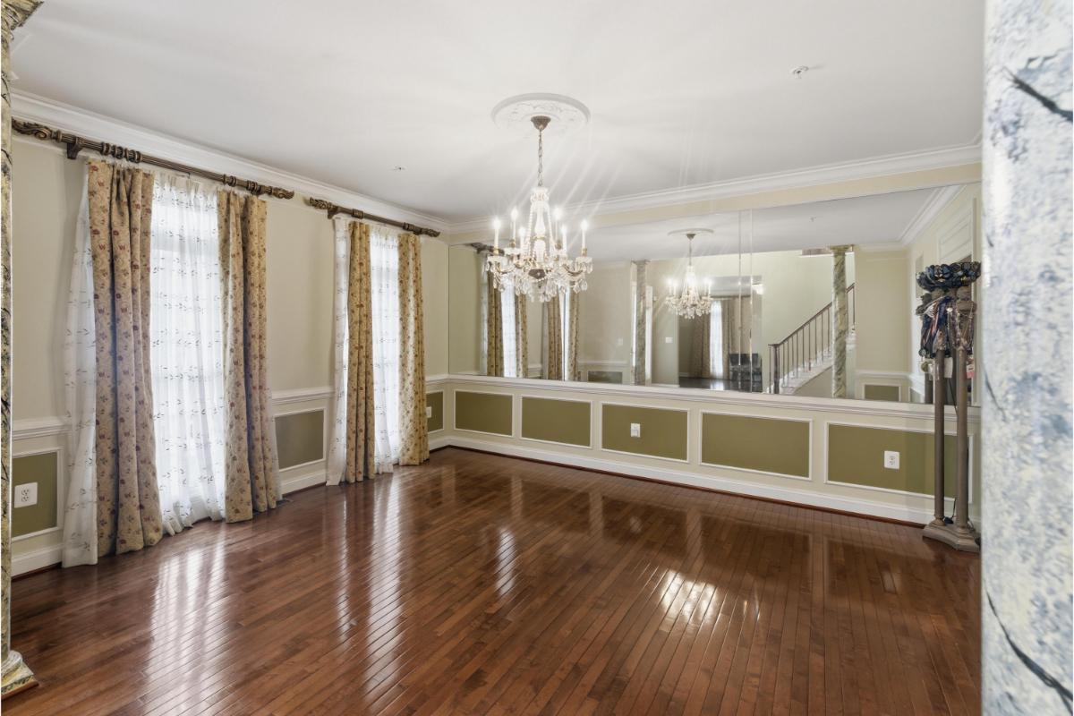 BROOKEFIELD - Residential