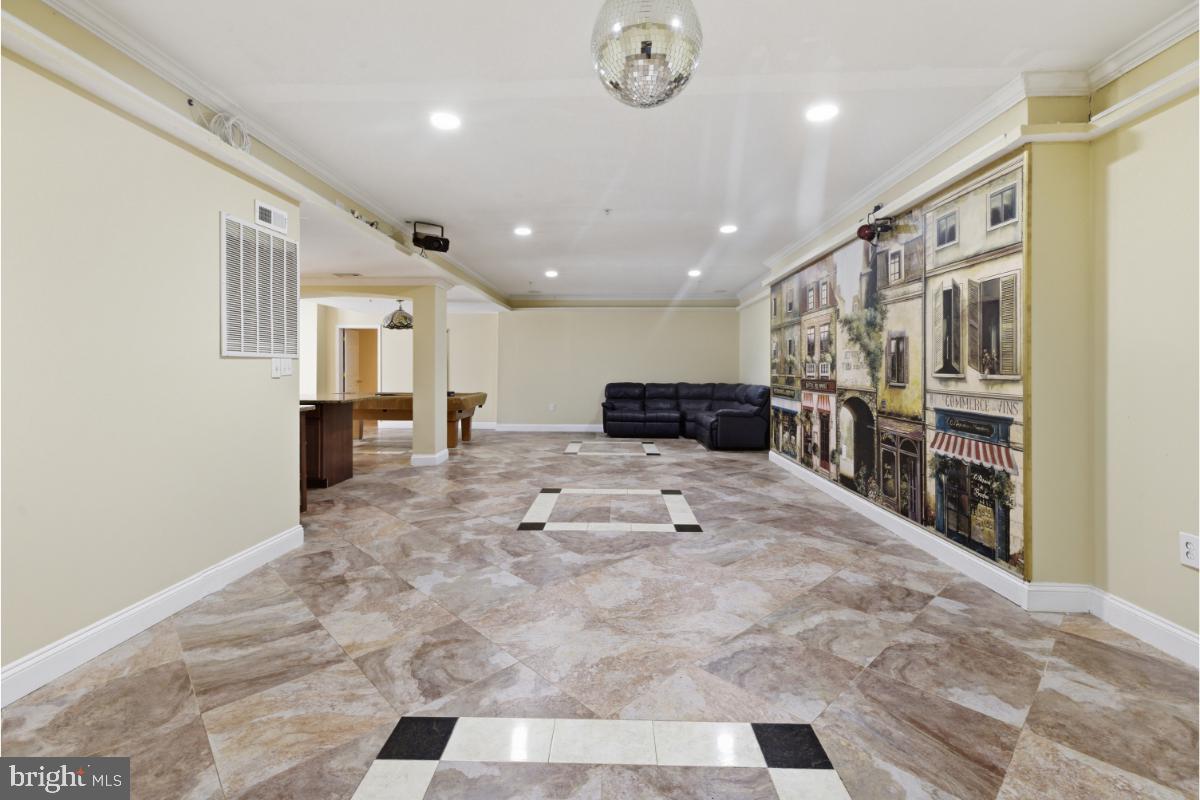 BROOKEFIELD - Residential