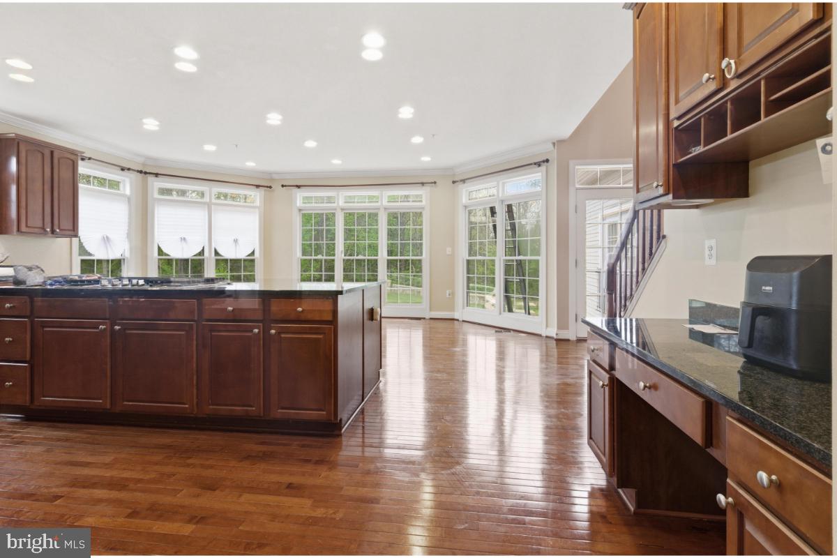 BROOKEFIELD - Residential