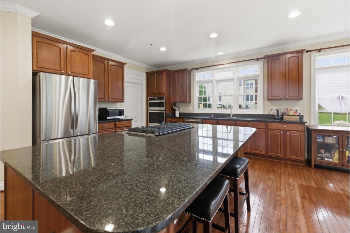 BROOKEFIELD - Residential