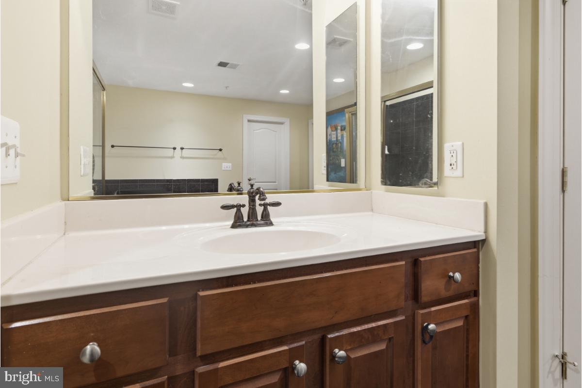 BROOKEFIELD - Residential