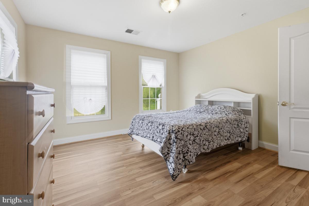 BROOKEFIELD - Residential