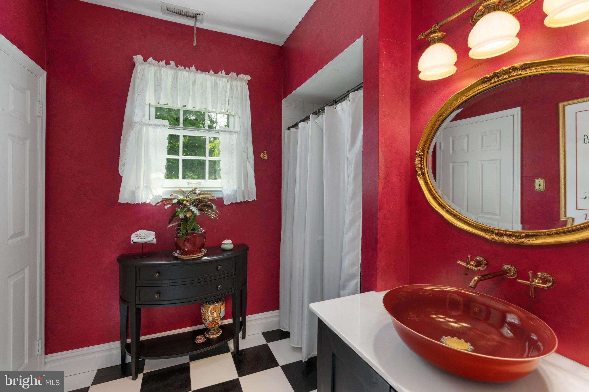 MIRROR LAKE FARMS - Residential