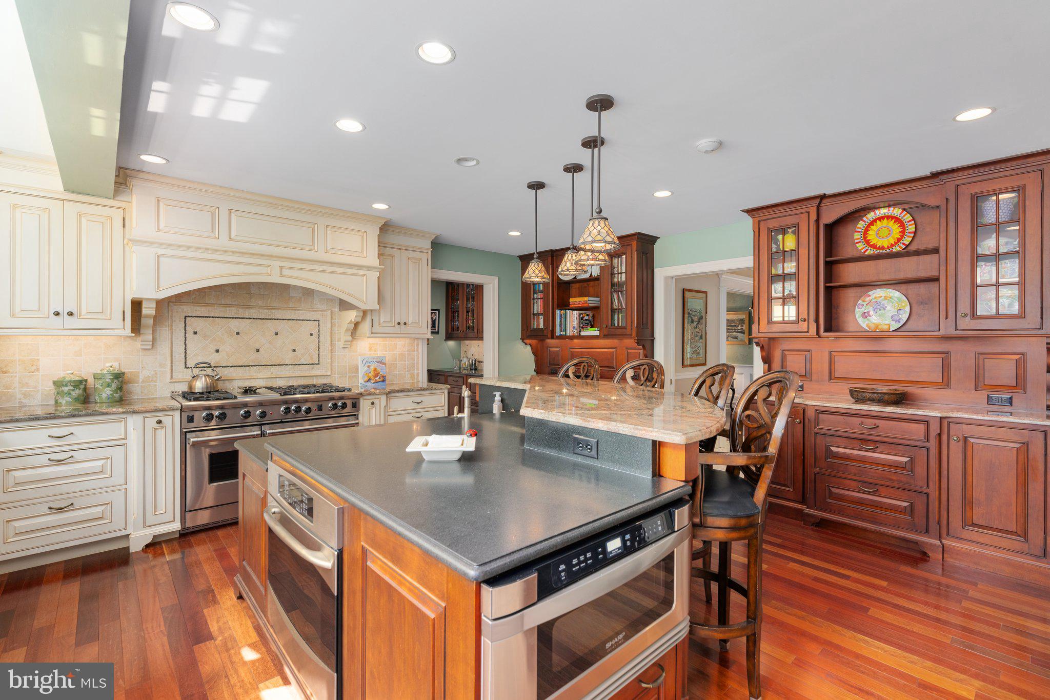 MIRROR LAKE FARMS - Residential