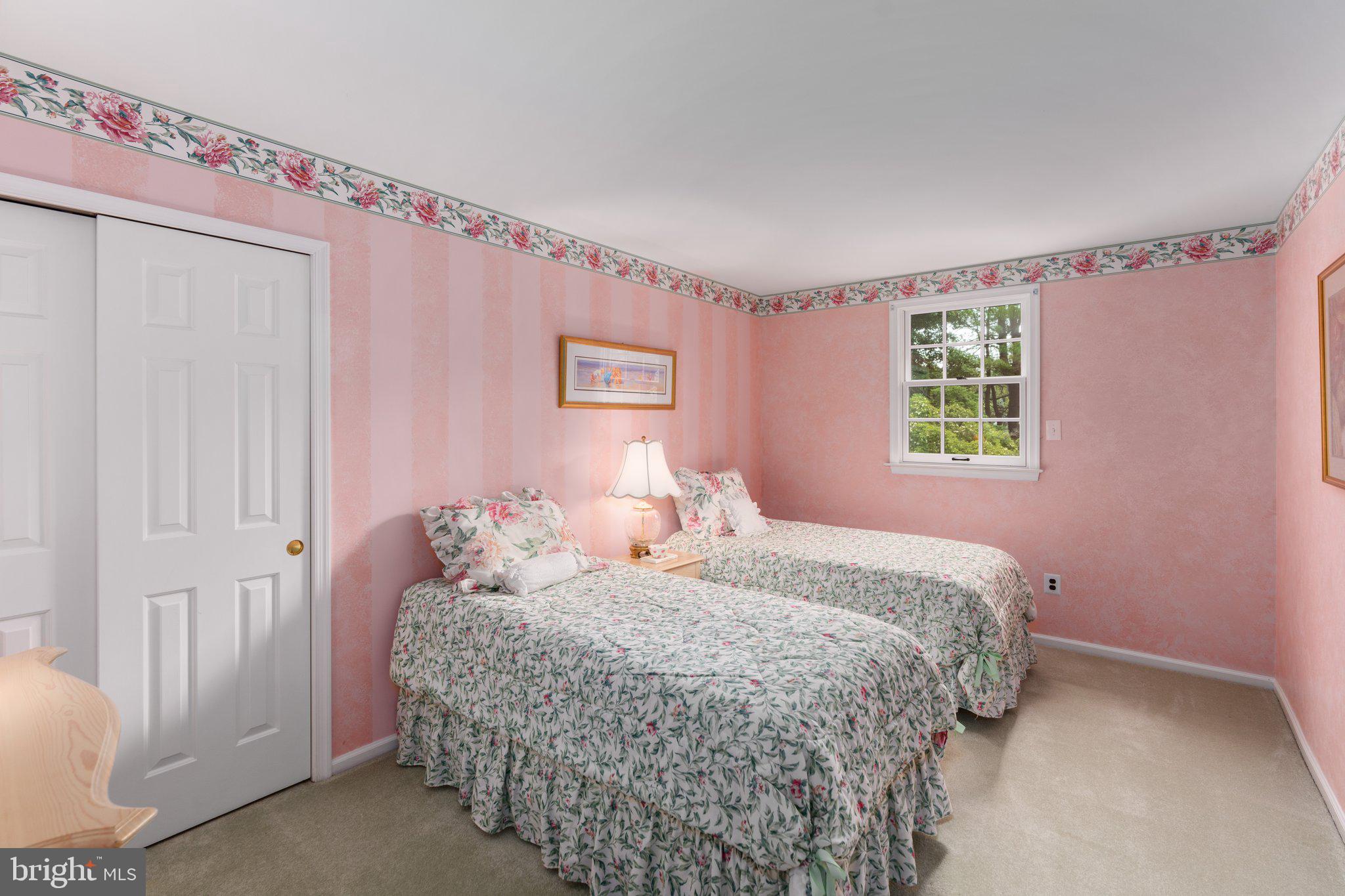 MIRROR LAKE FARMS - Residential