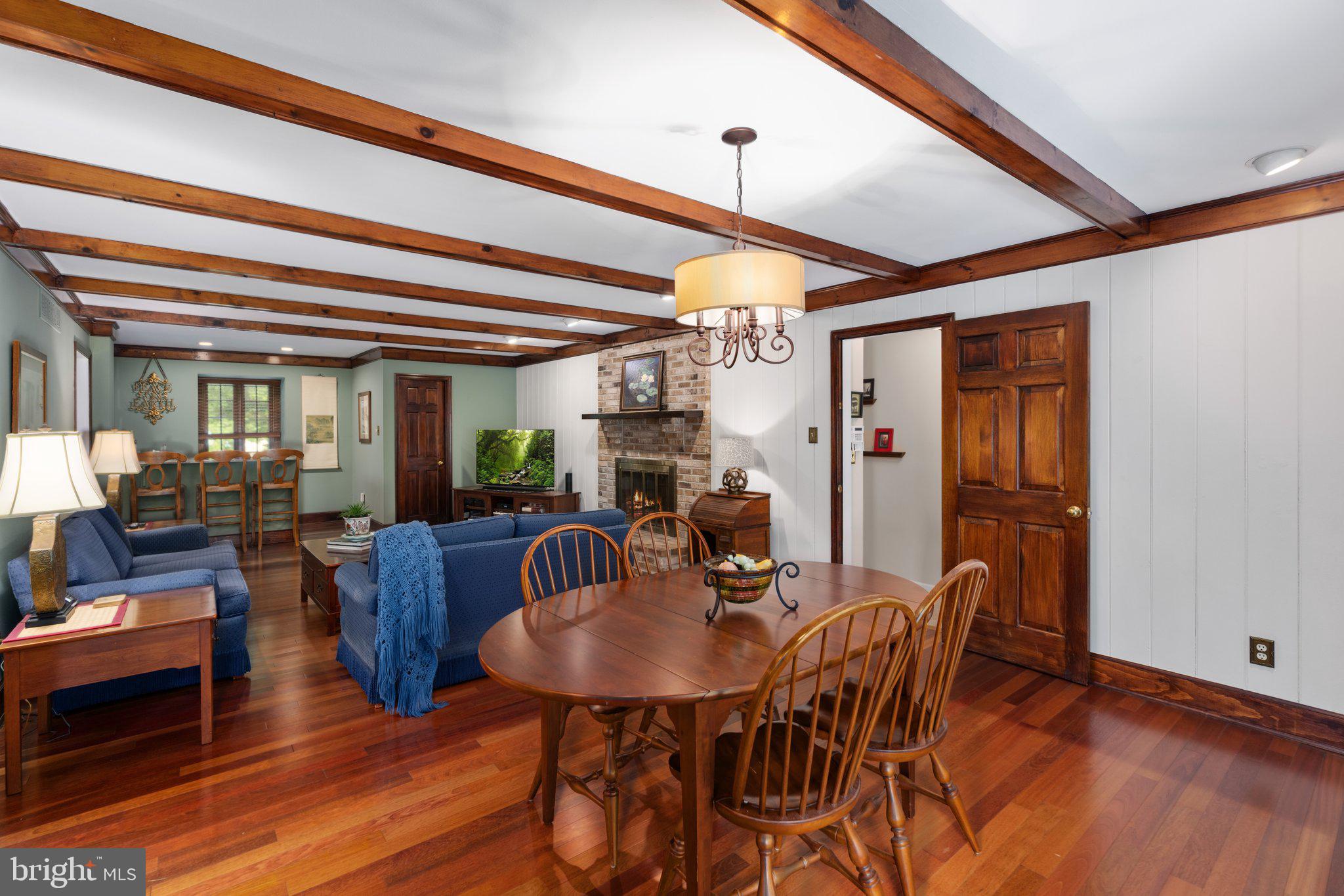 MIRROR LAKE FARMS - Residential