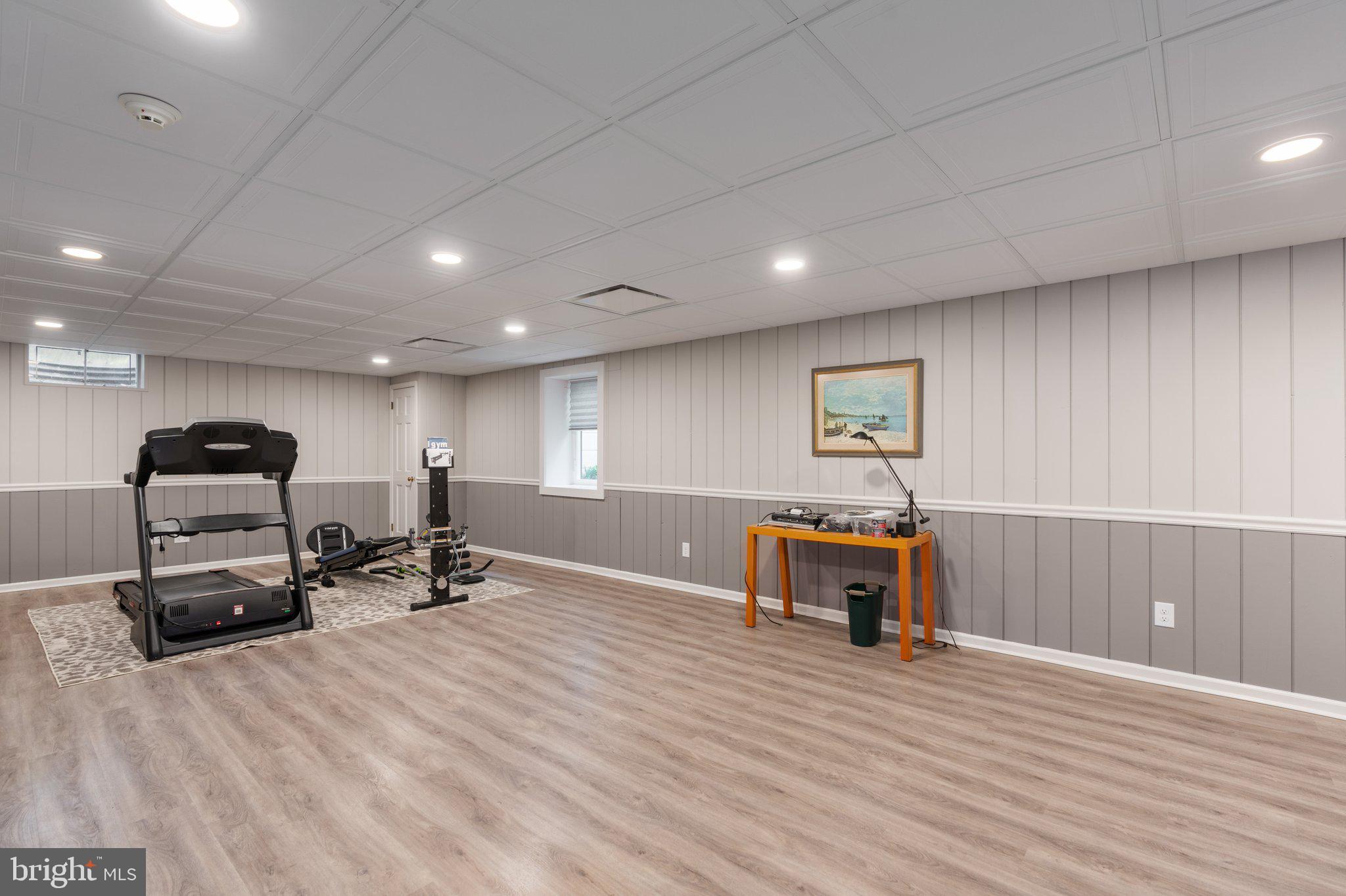 MIRROR LAKE FARMS - Residential