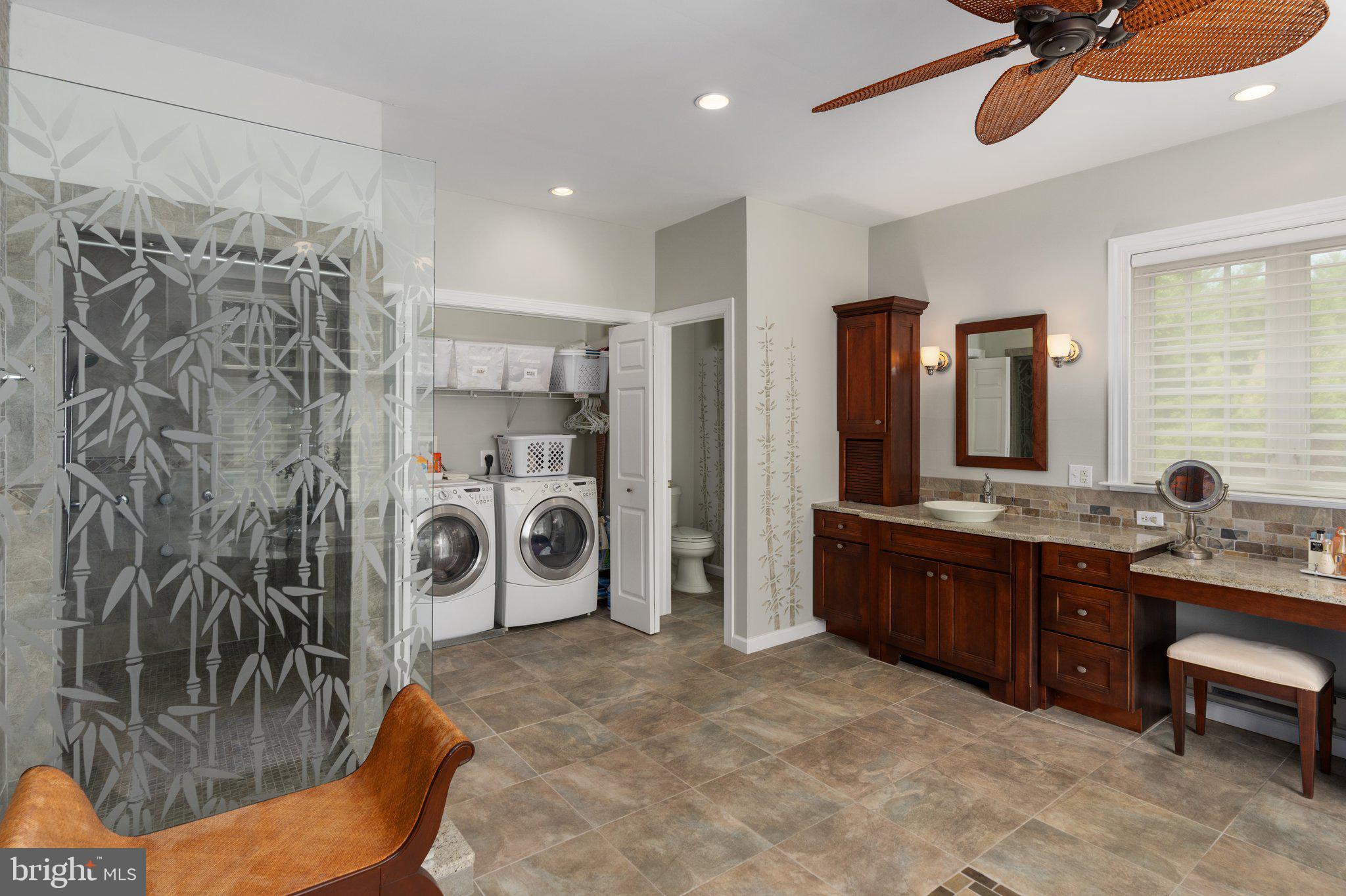 MIRROR LAKE FARMS - Residential