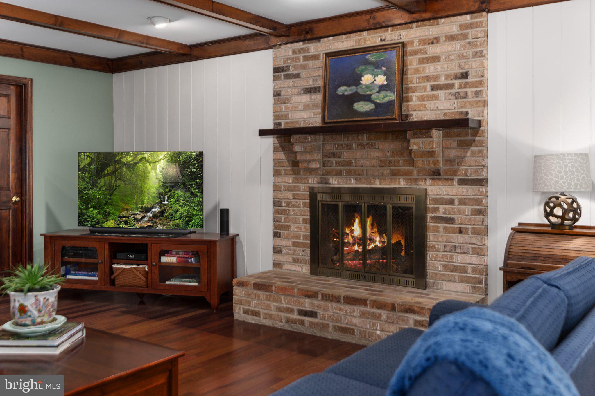 MIRROR LAKE FARMS - Residential