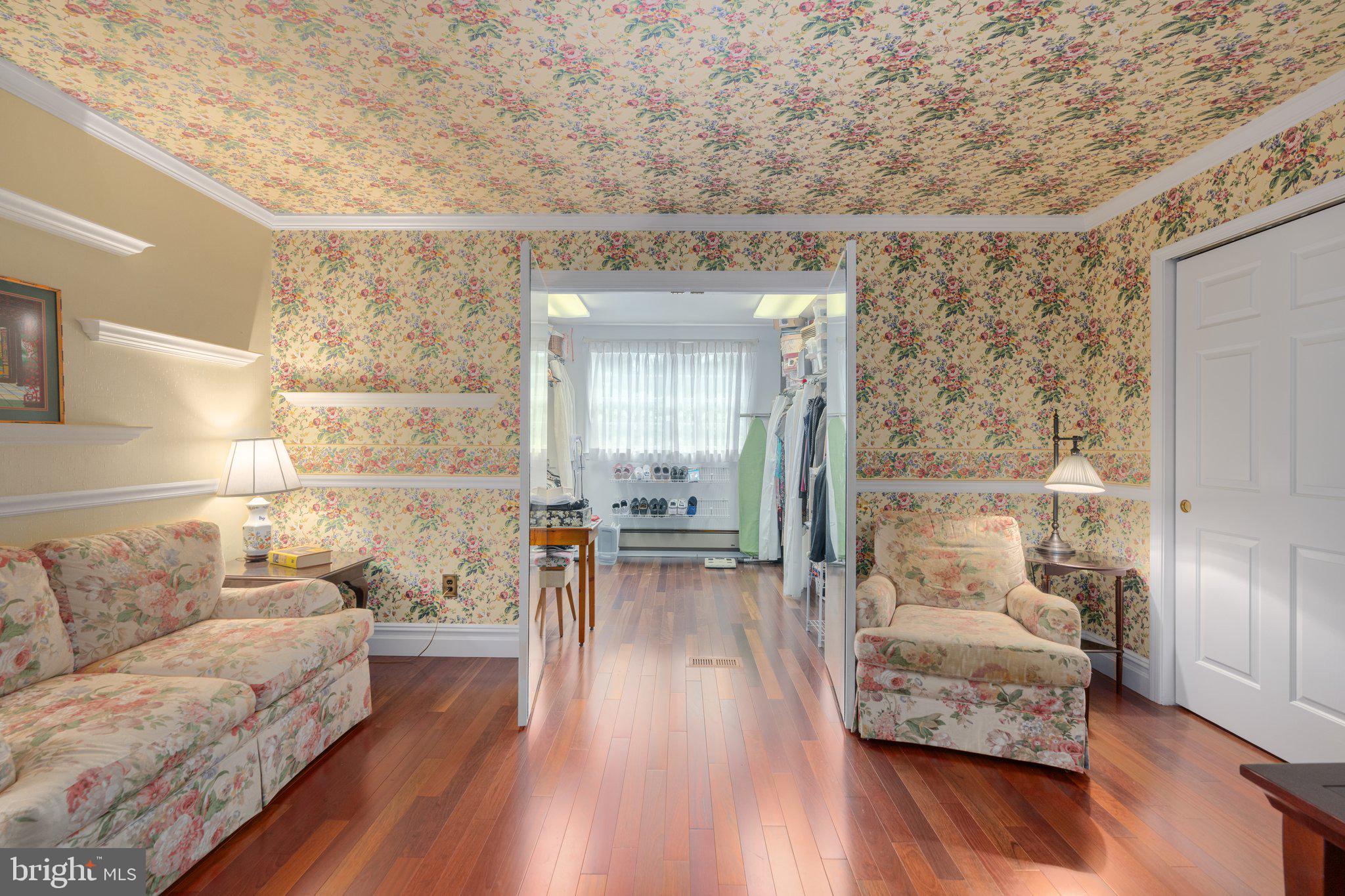 MIRROR LAKE FARMS - Residential