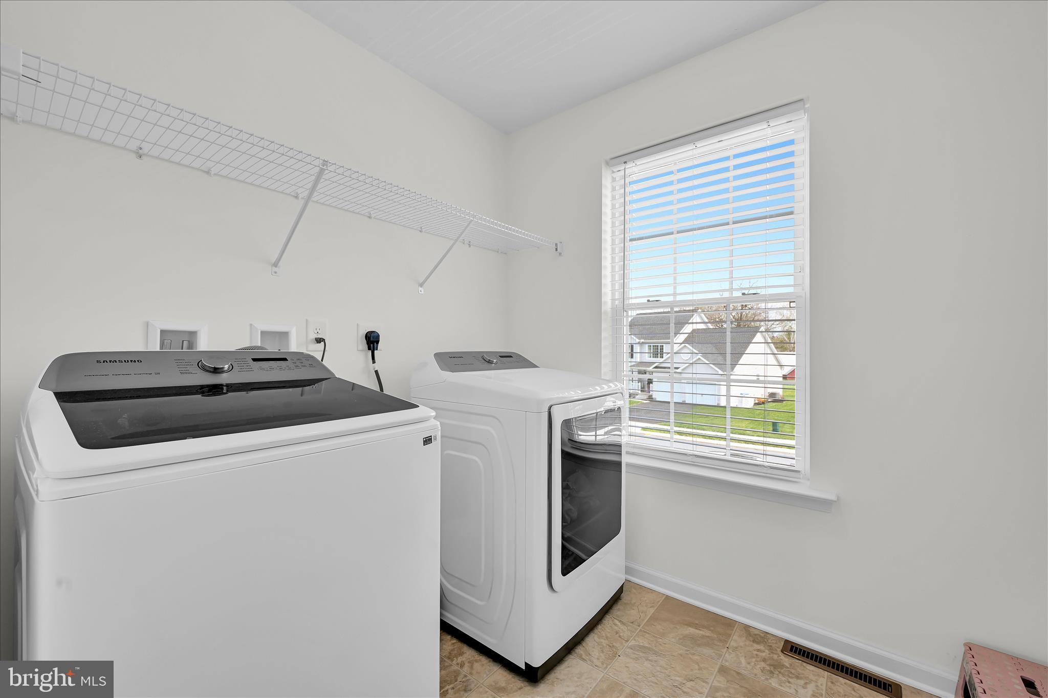 KINGS COURT AT BROWNSTONE - Residential