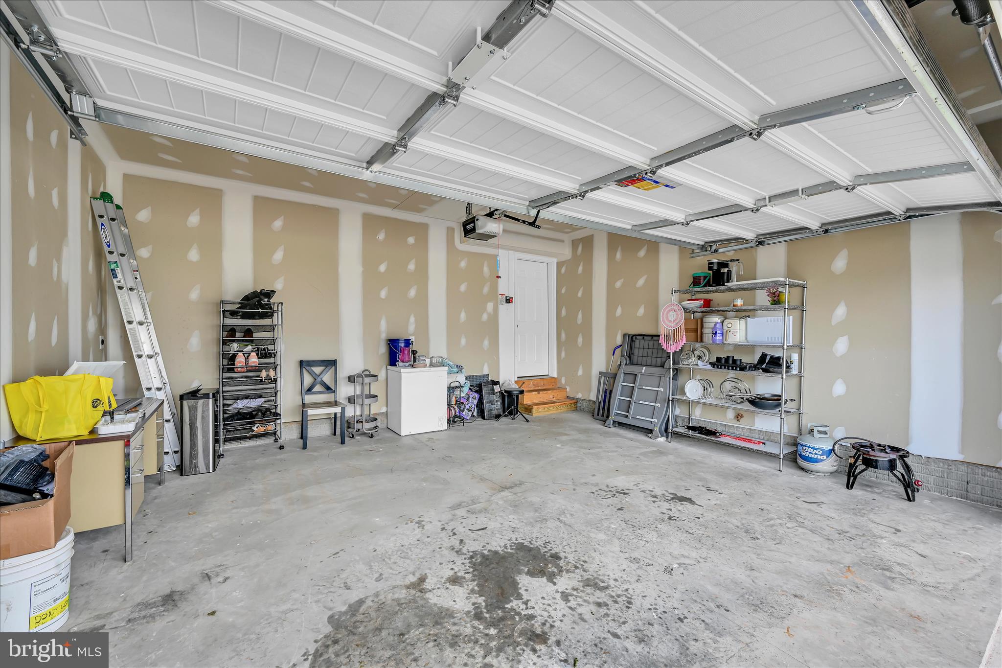 KINGS COURT AT BROWNSTONE - Residential