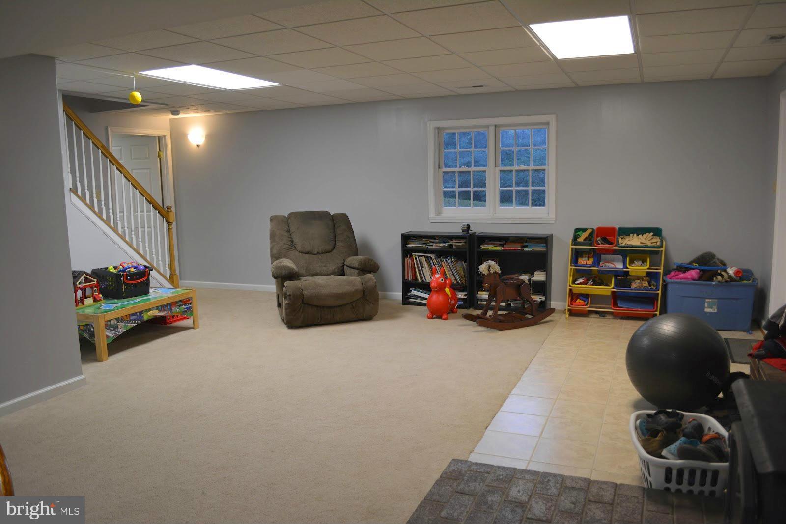 LARRY ANDREWS - Residential