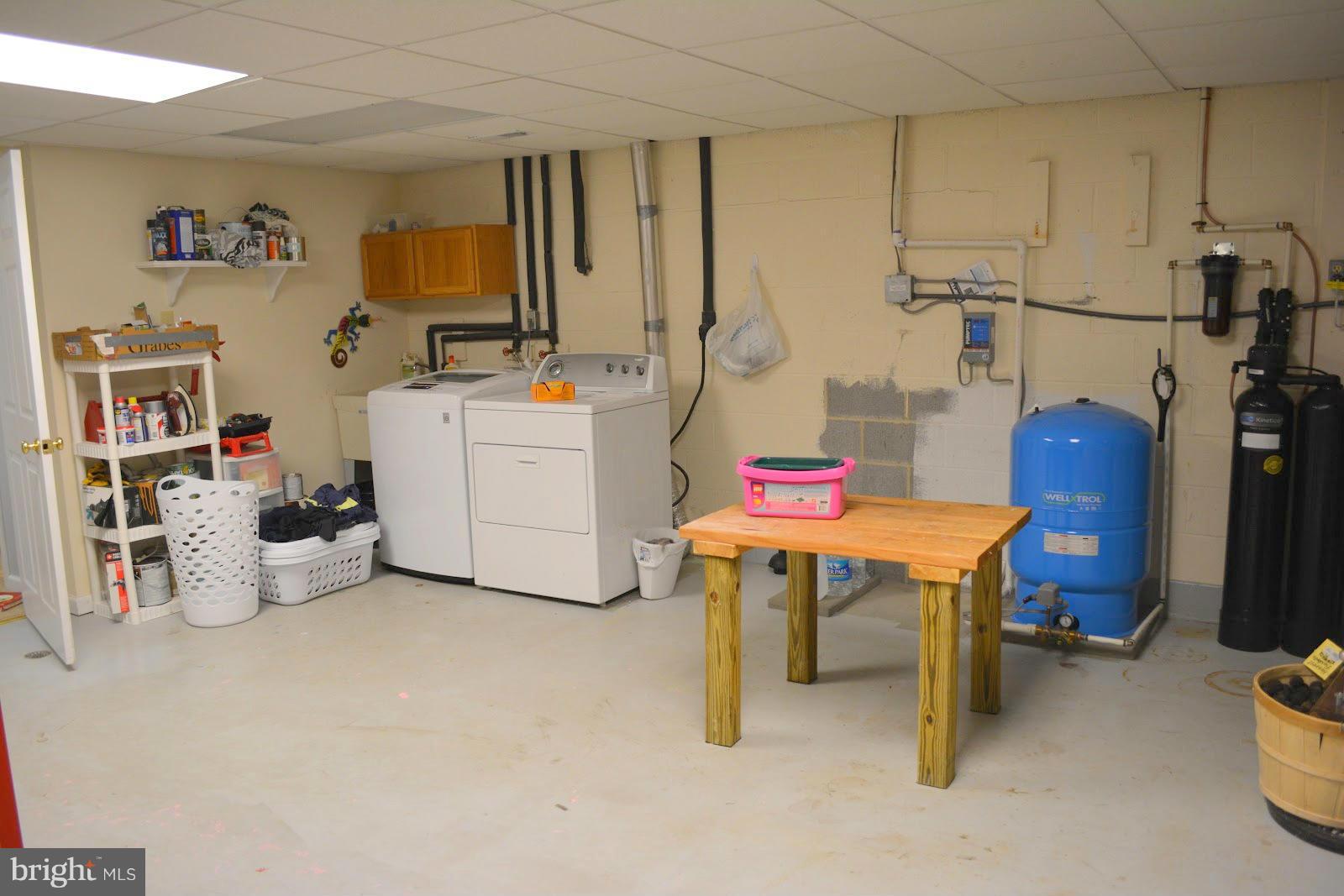 LARRY ANDREWS - Residential