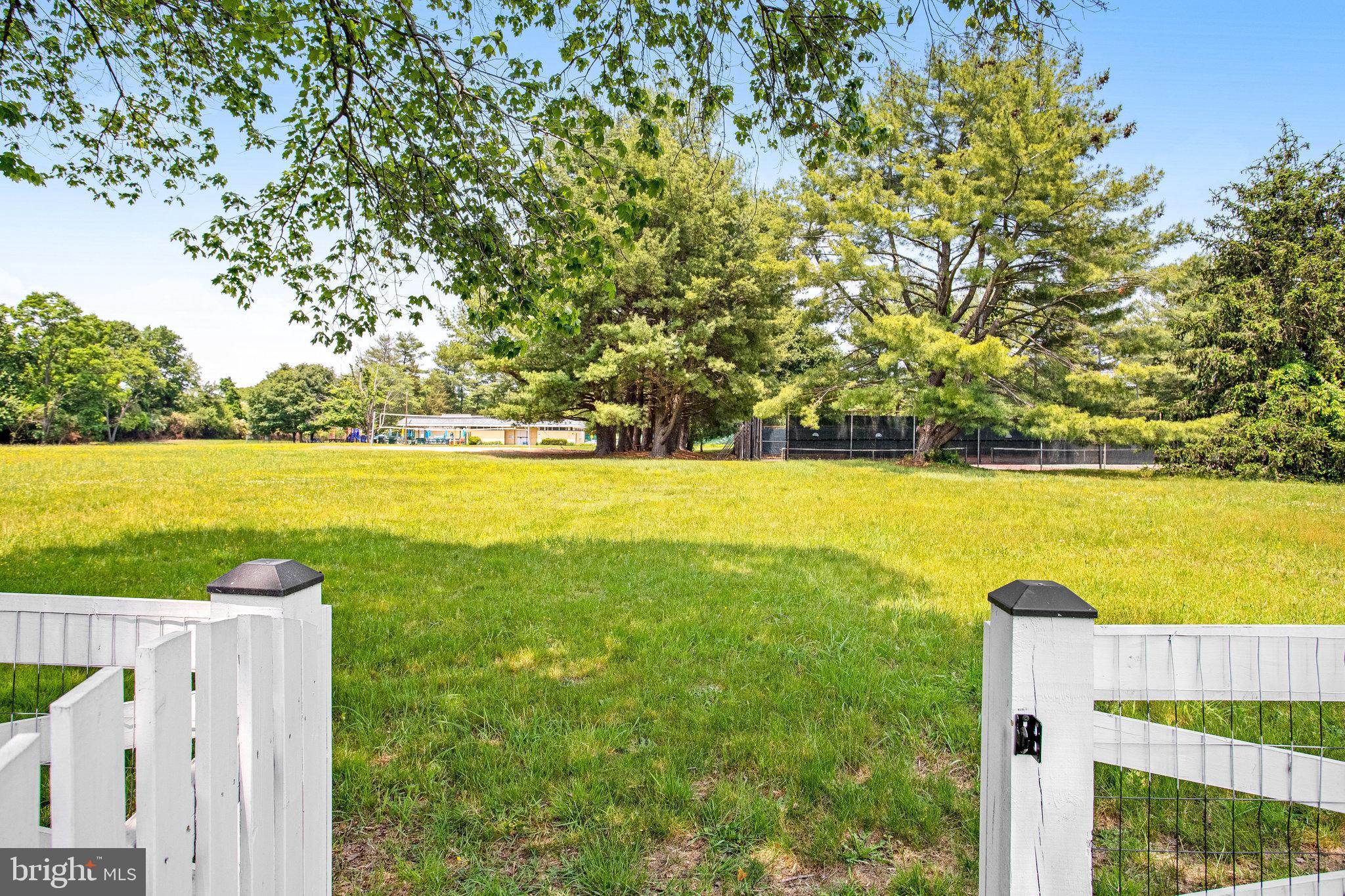 MEYERS INDIAN RUN PARK - Residential Lease