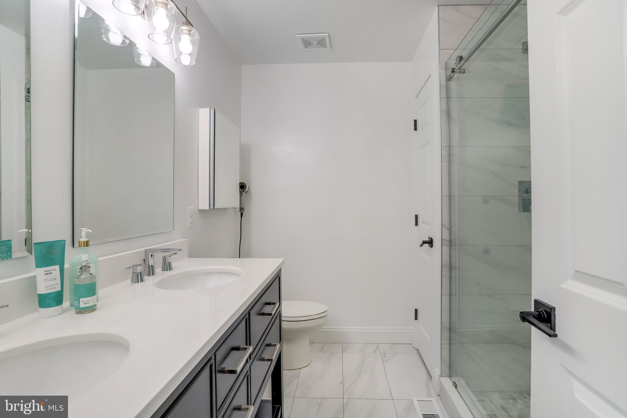 MEYERS INDIAN RUN PARK - Residential Lease