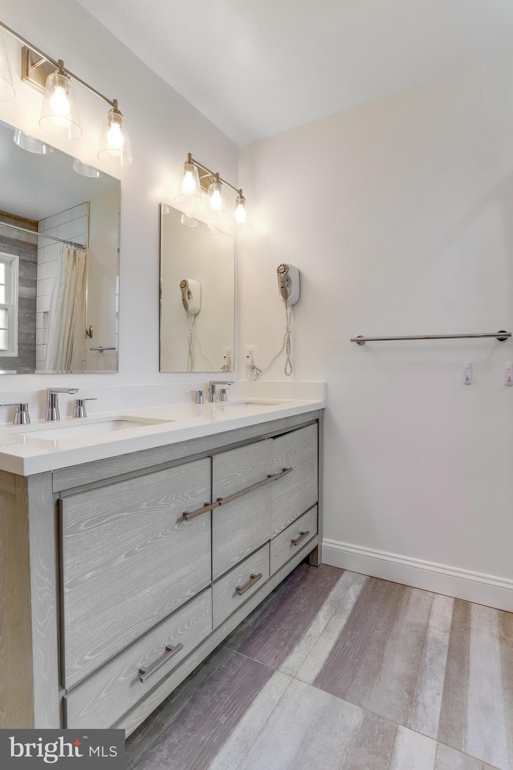 MEYERS INDIAN RUN PARK - Residential Lease