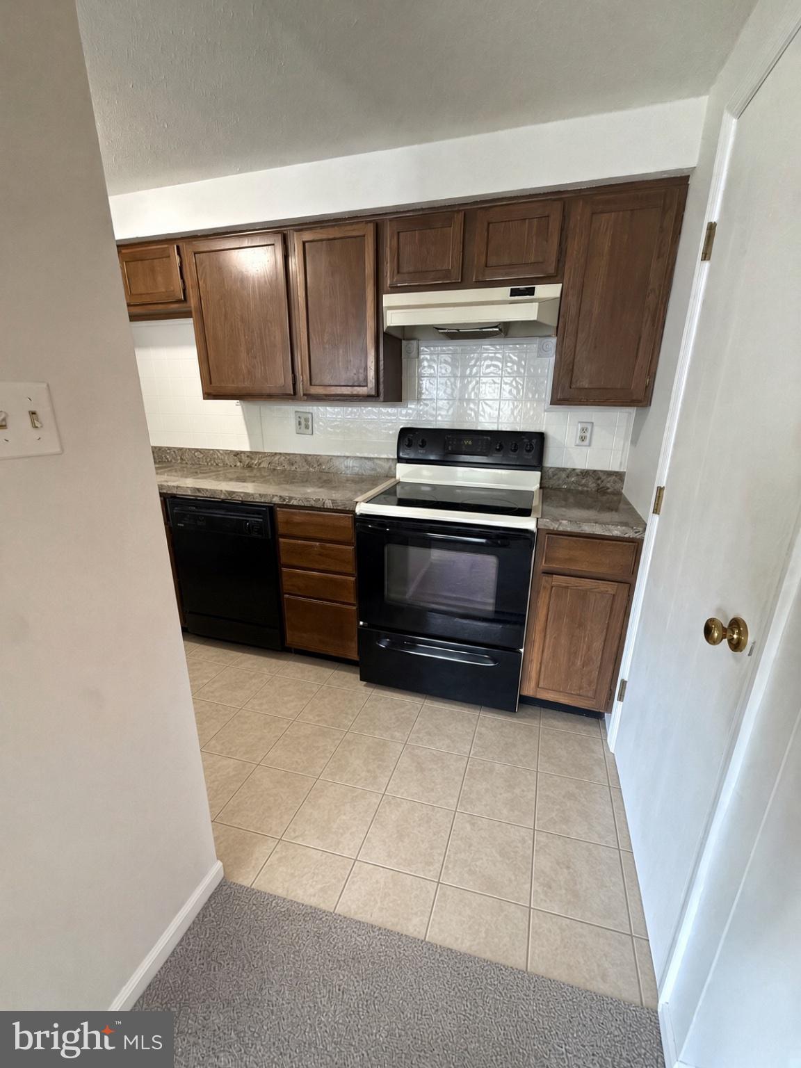 42 CRANBERRY COURT