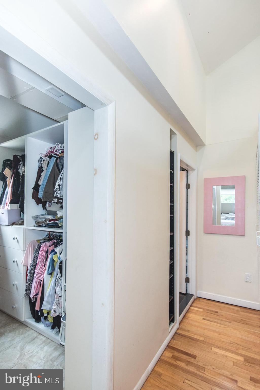 HUNTINGDON VALLEY - Residential