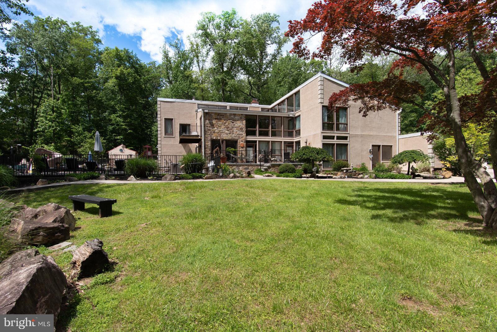 HUNTINGDON VALLEY - Residential