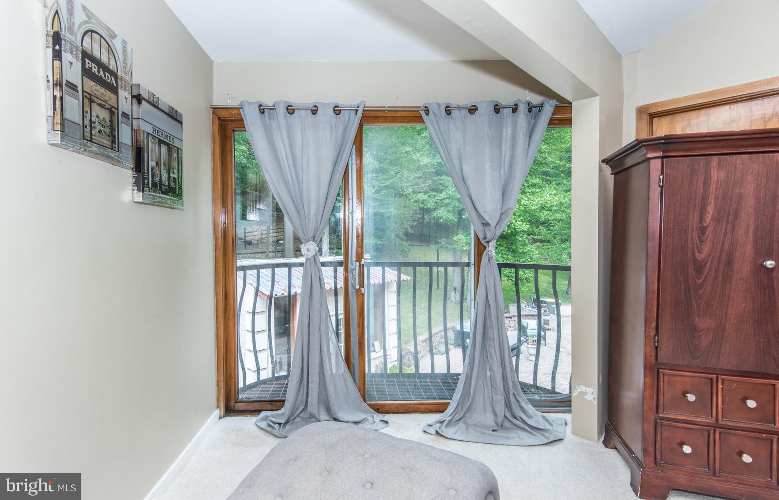 HUNTINGDON VALLEY - Residential