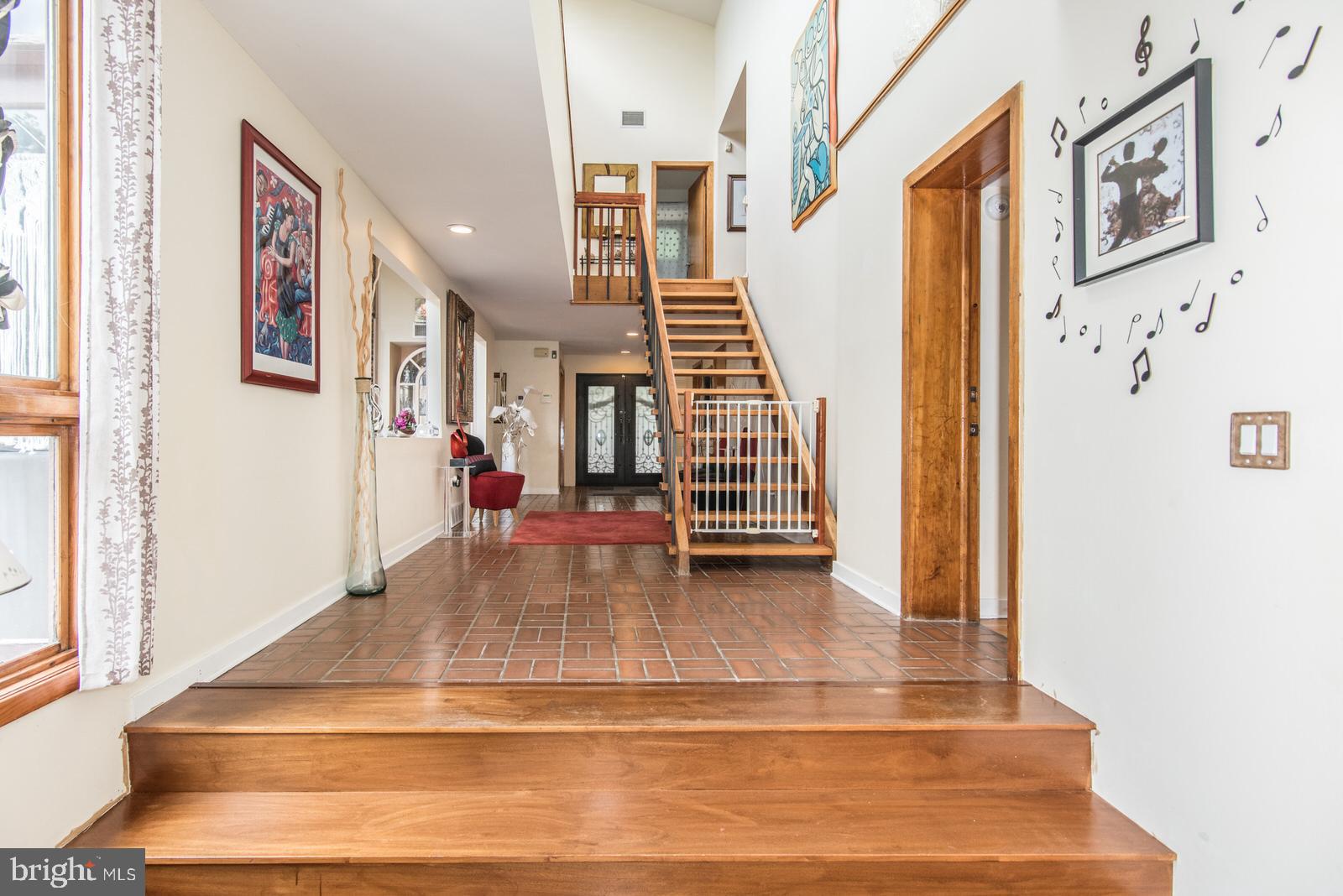 HUNTINGDON VALLEY - Residential