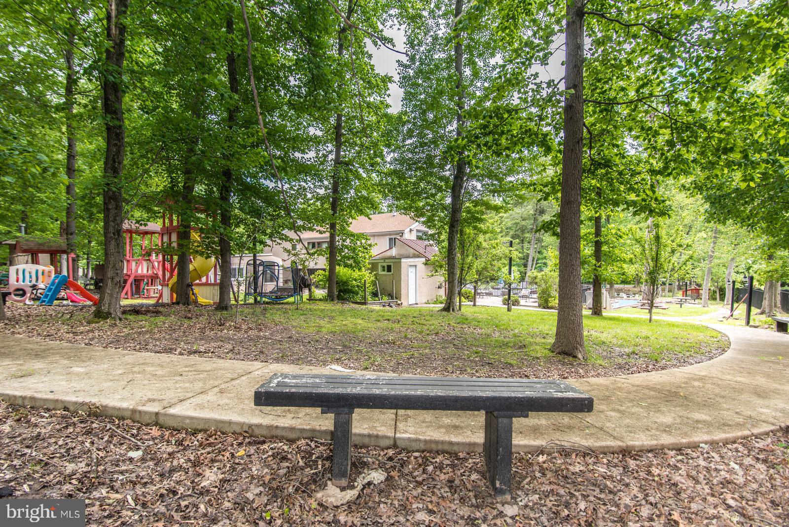 HUNTINGDON VALLEY - Residential