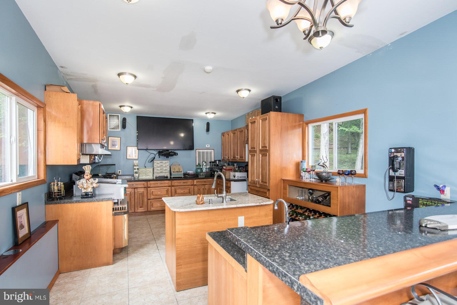 HUNTINGDON VALLEY - Residential