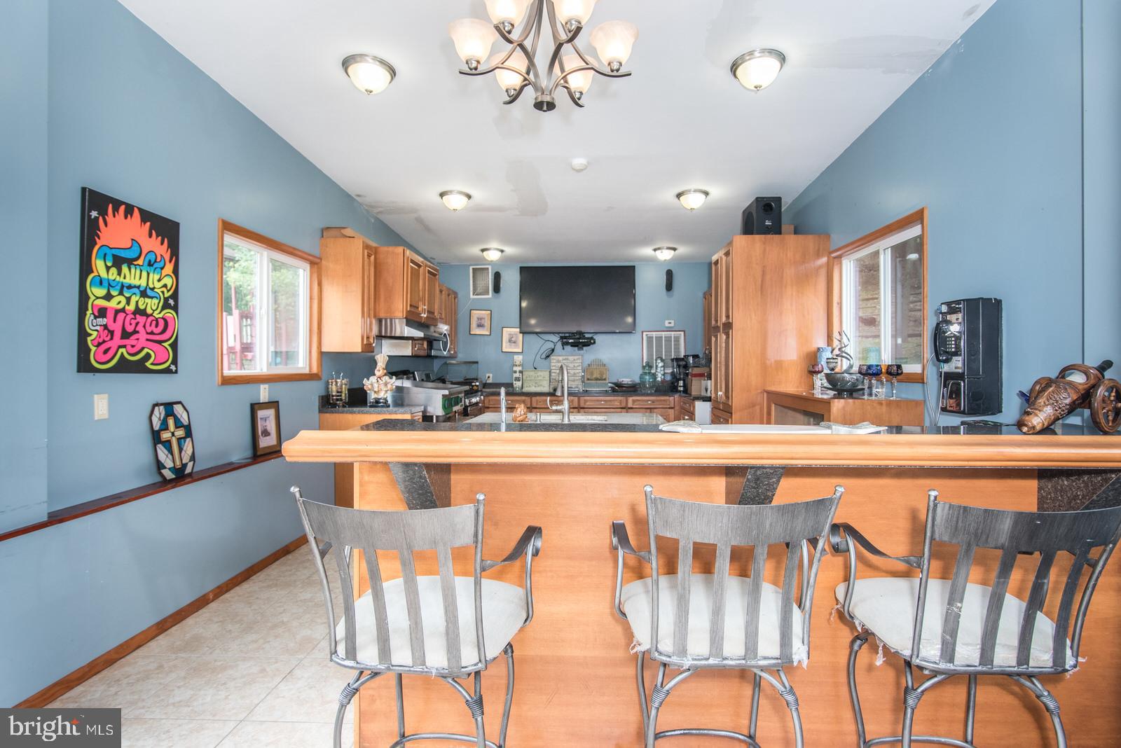 HUNTINGDON VALLEY - Residential