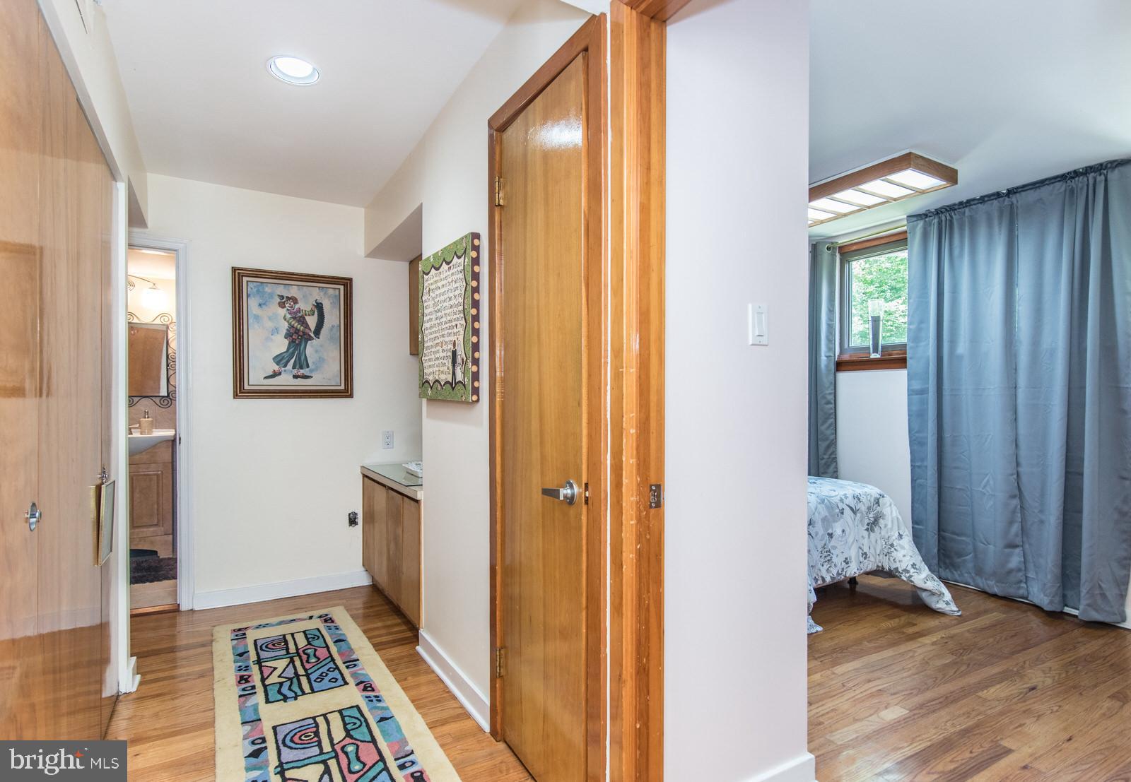 HUNTINGDON VALLEY - Residential