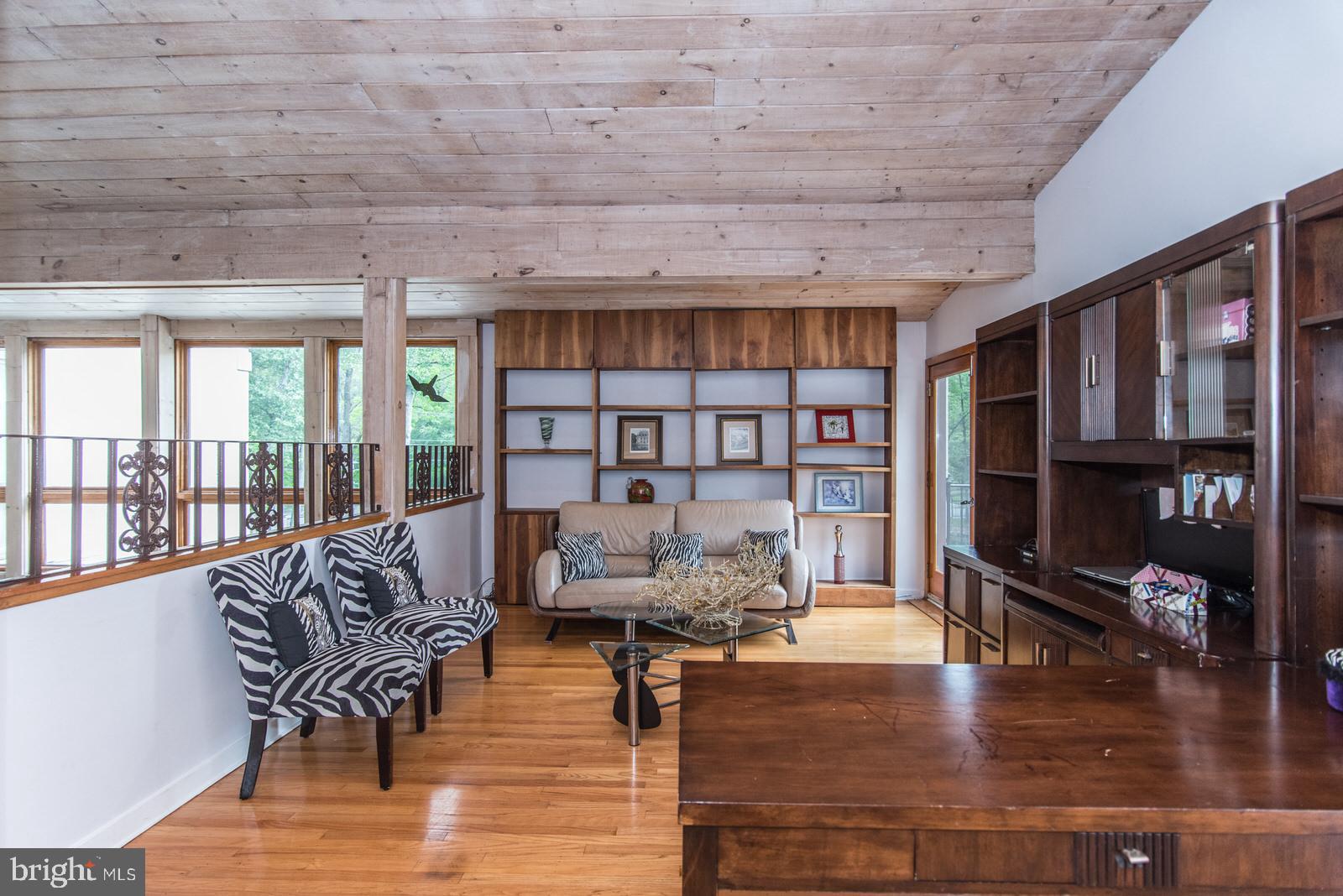 HUNTINGDON VALLEY - Residential