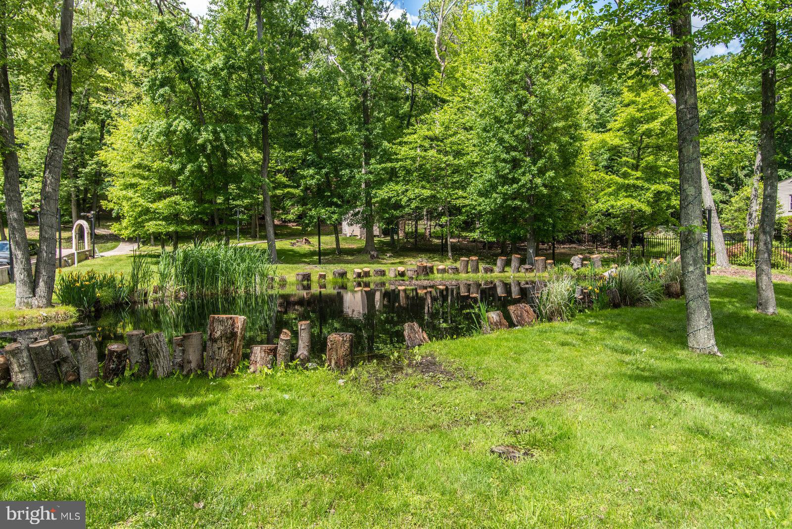 HUNTINGDON VALLEY - Residential