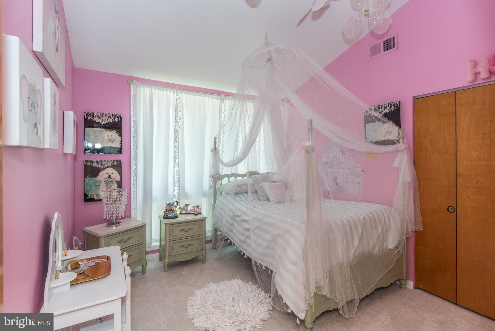 HUNTINGDON VALLEY - Residential