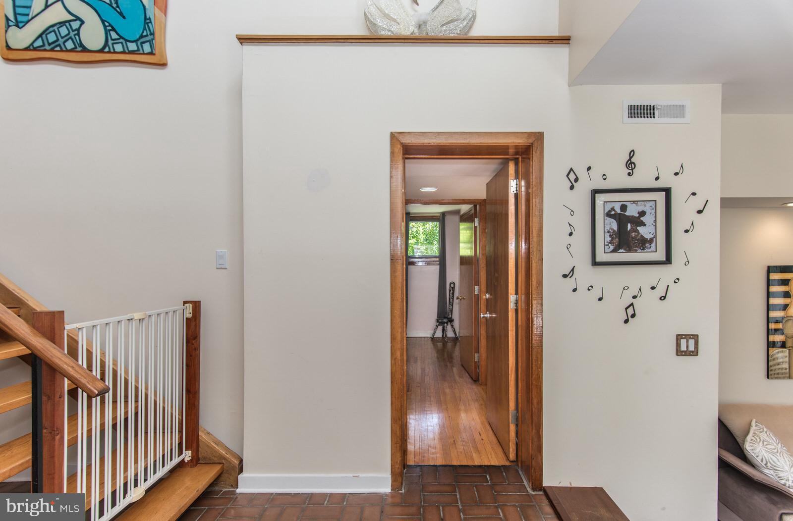 HUNTINGDON VALLEY - Residential