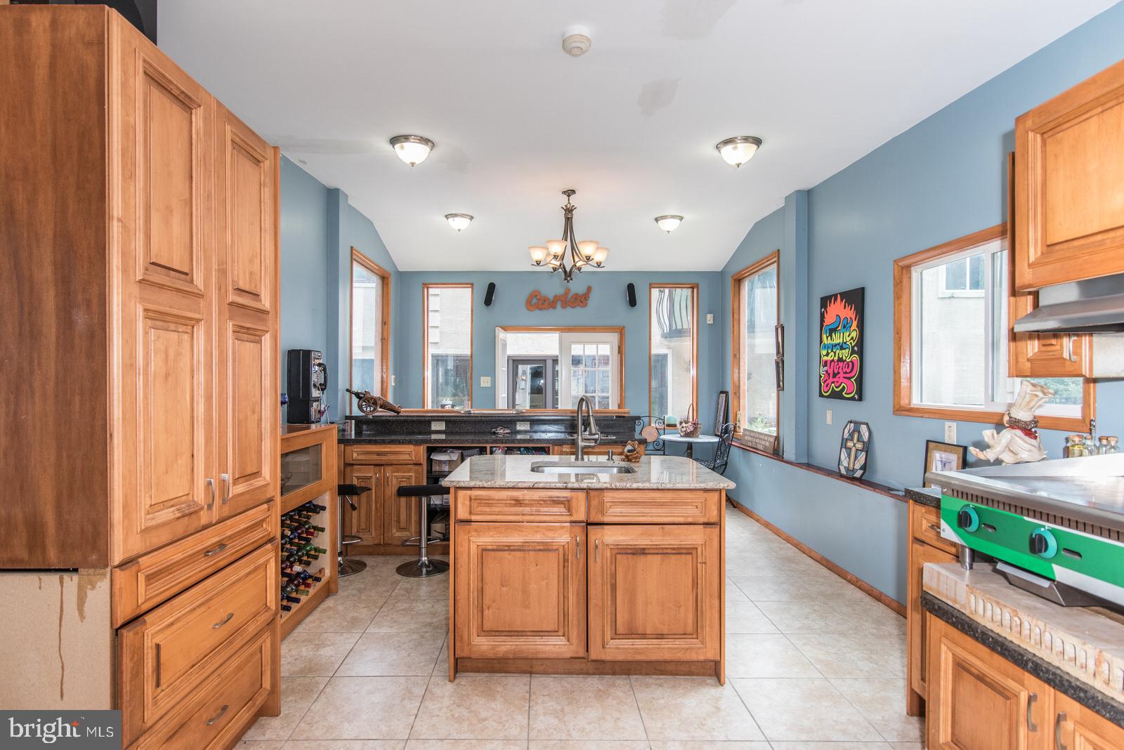 HUNTINGDON VALLEY - Residential