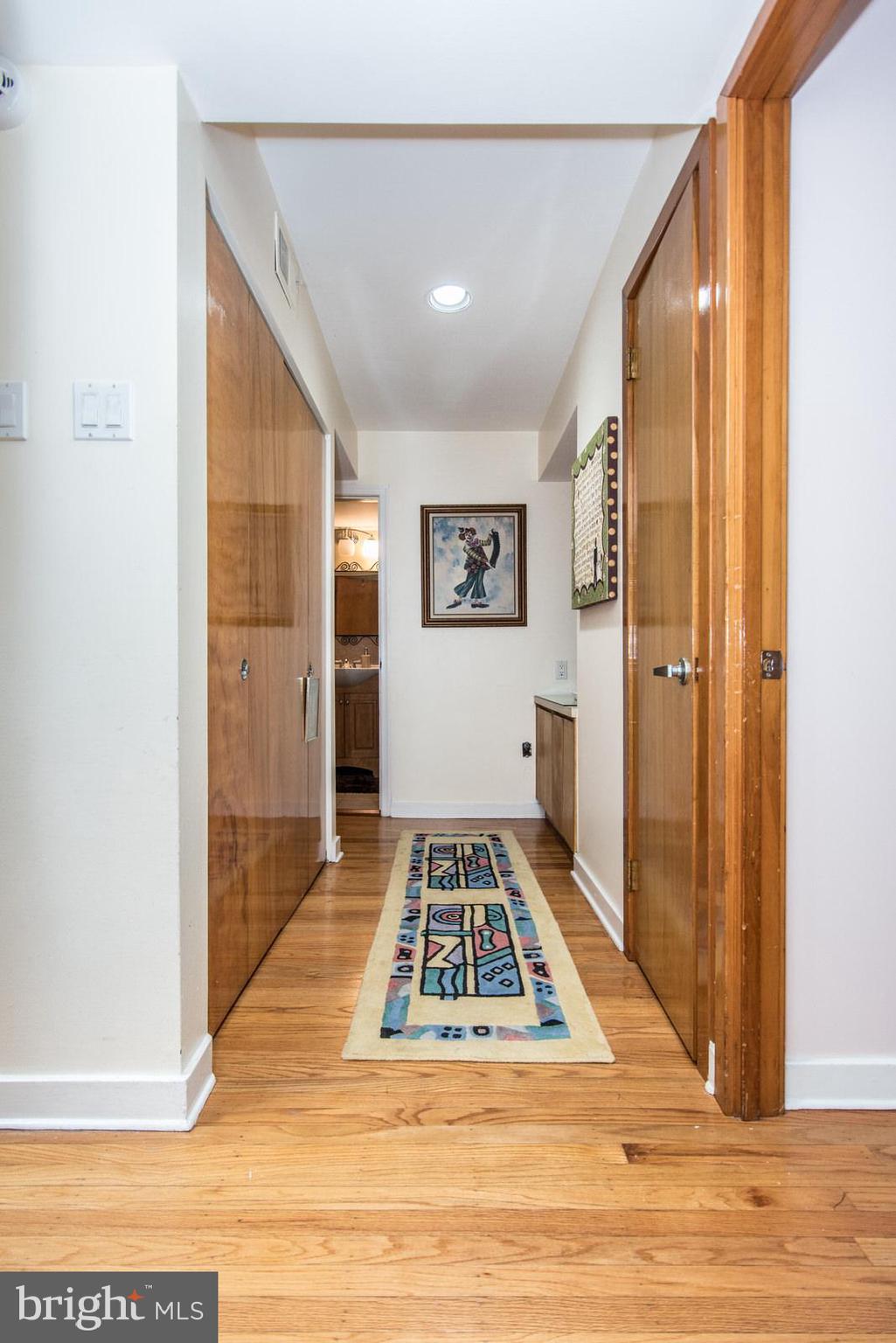 HUNTINGDON VALLEY - Residential