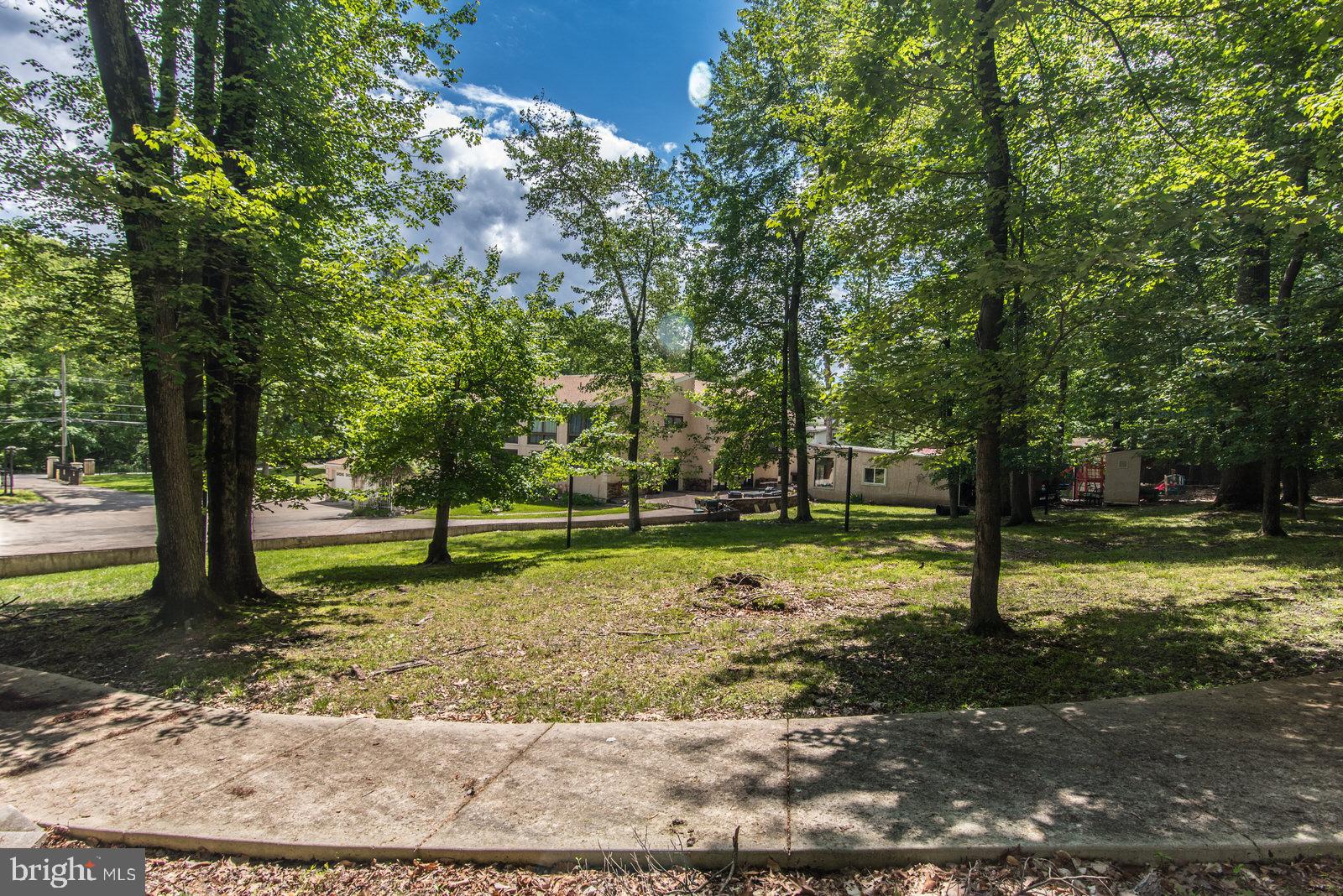 HUNTINGDON VALLEY - Residential