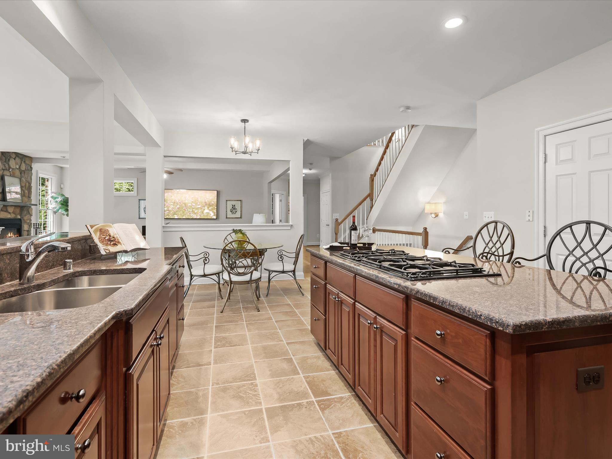 QUARTERFIELD - Residential