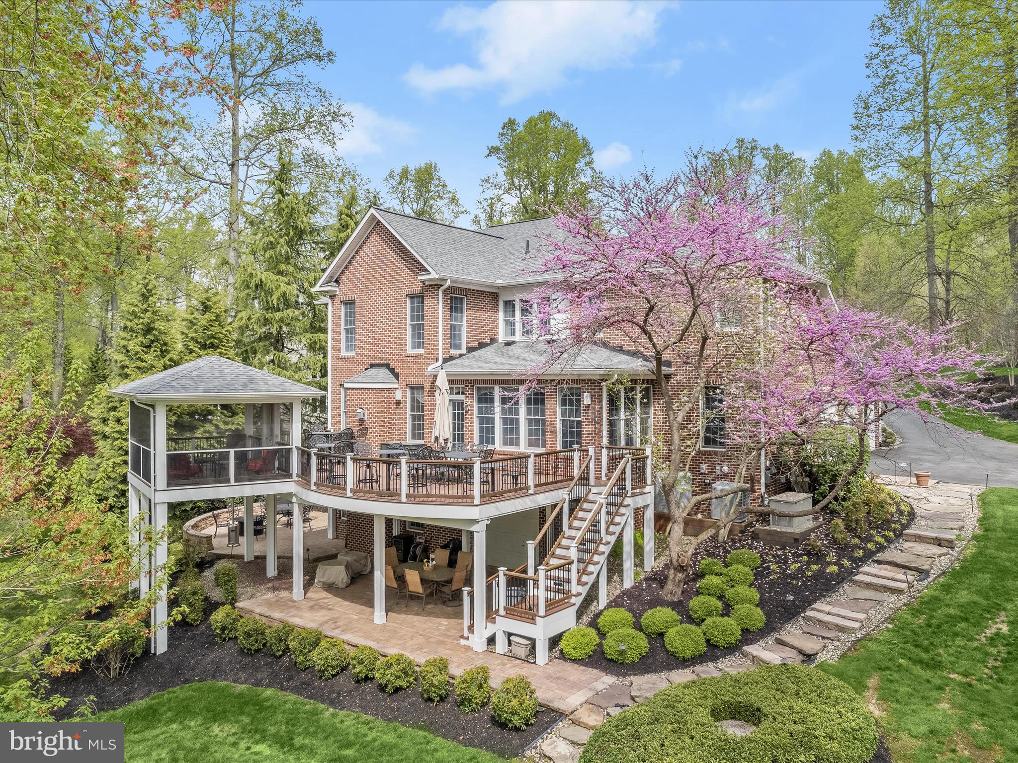 QUARTERFIELD - Residential