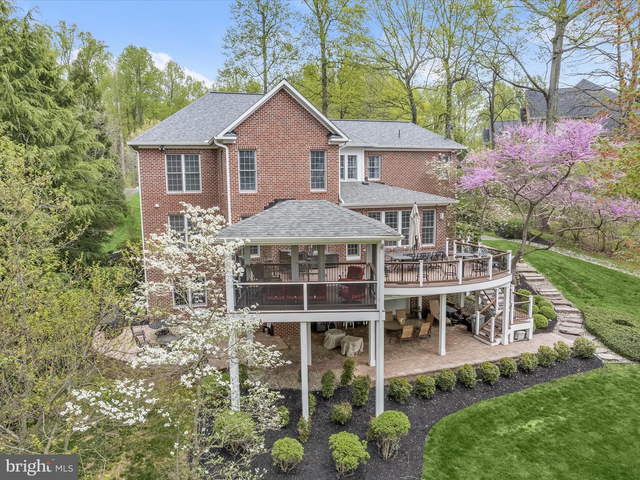 QUARTERFIELD - Residential