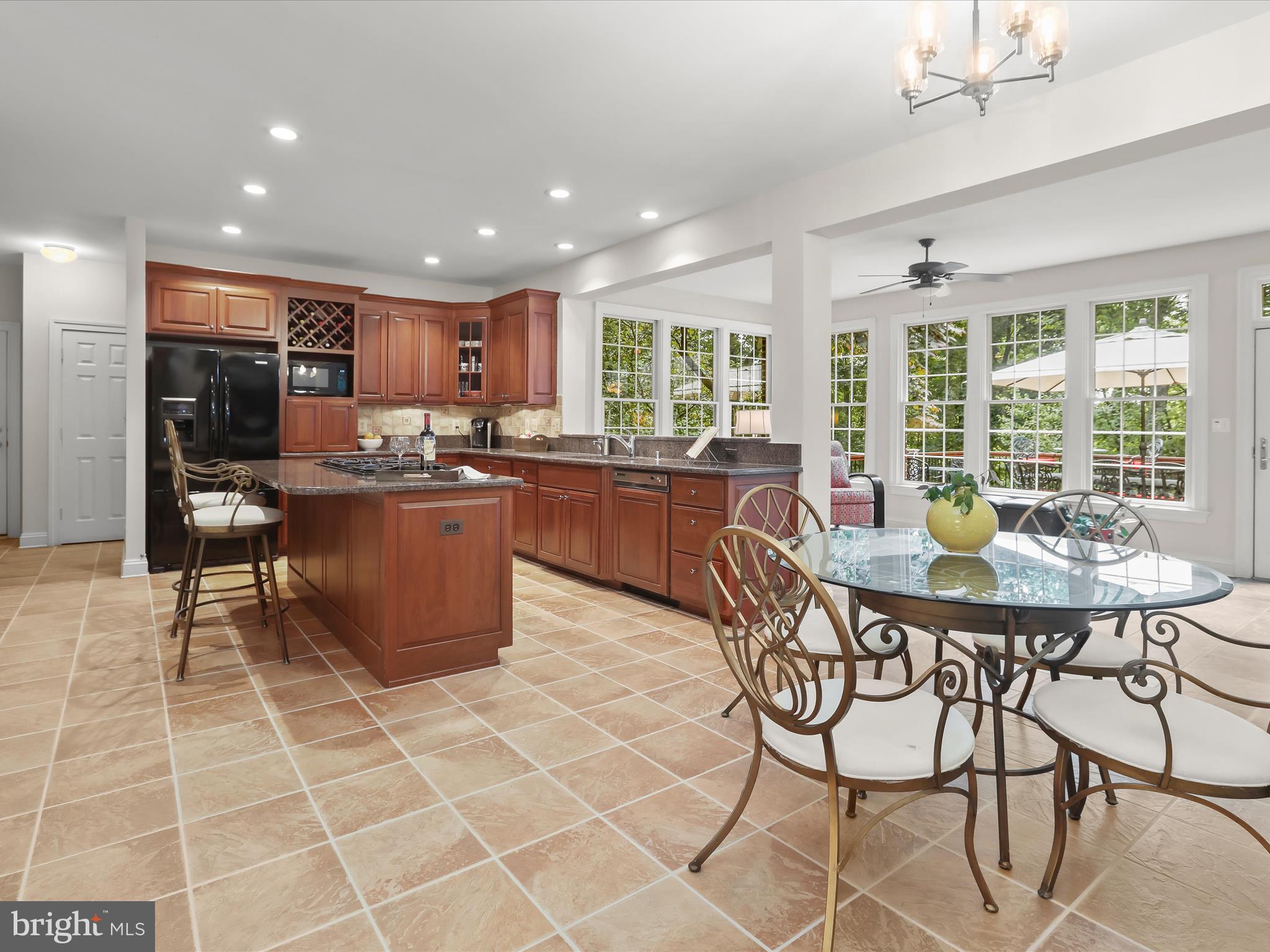 QUARTERFIELD - Residential