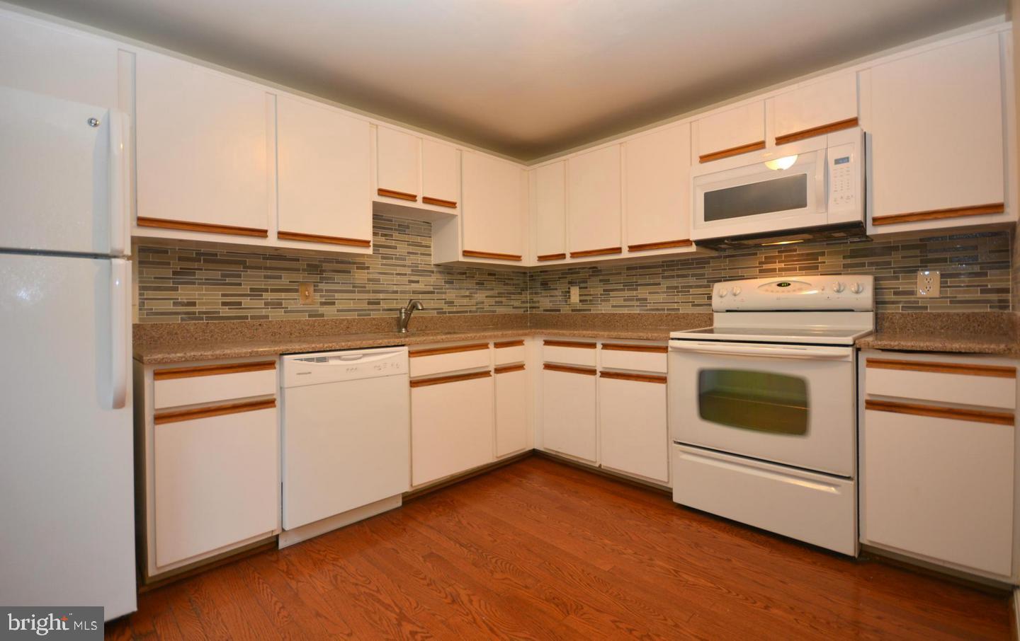 3151 ELLENWOOD DRIVE