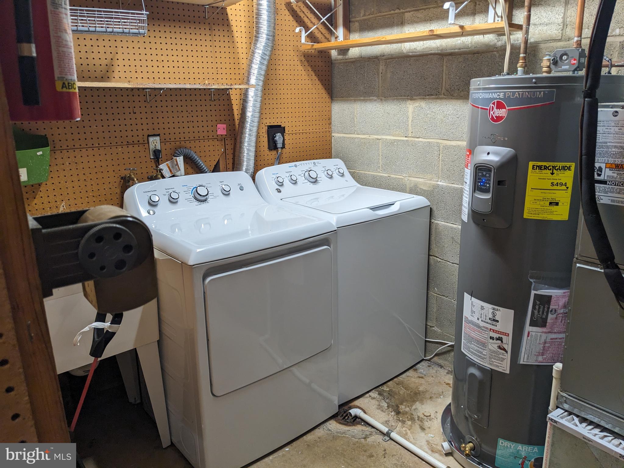 CAVALCADE - Residential Lease