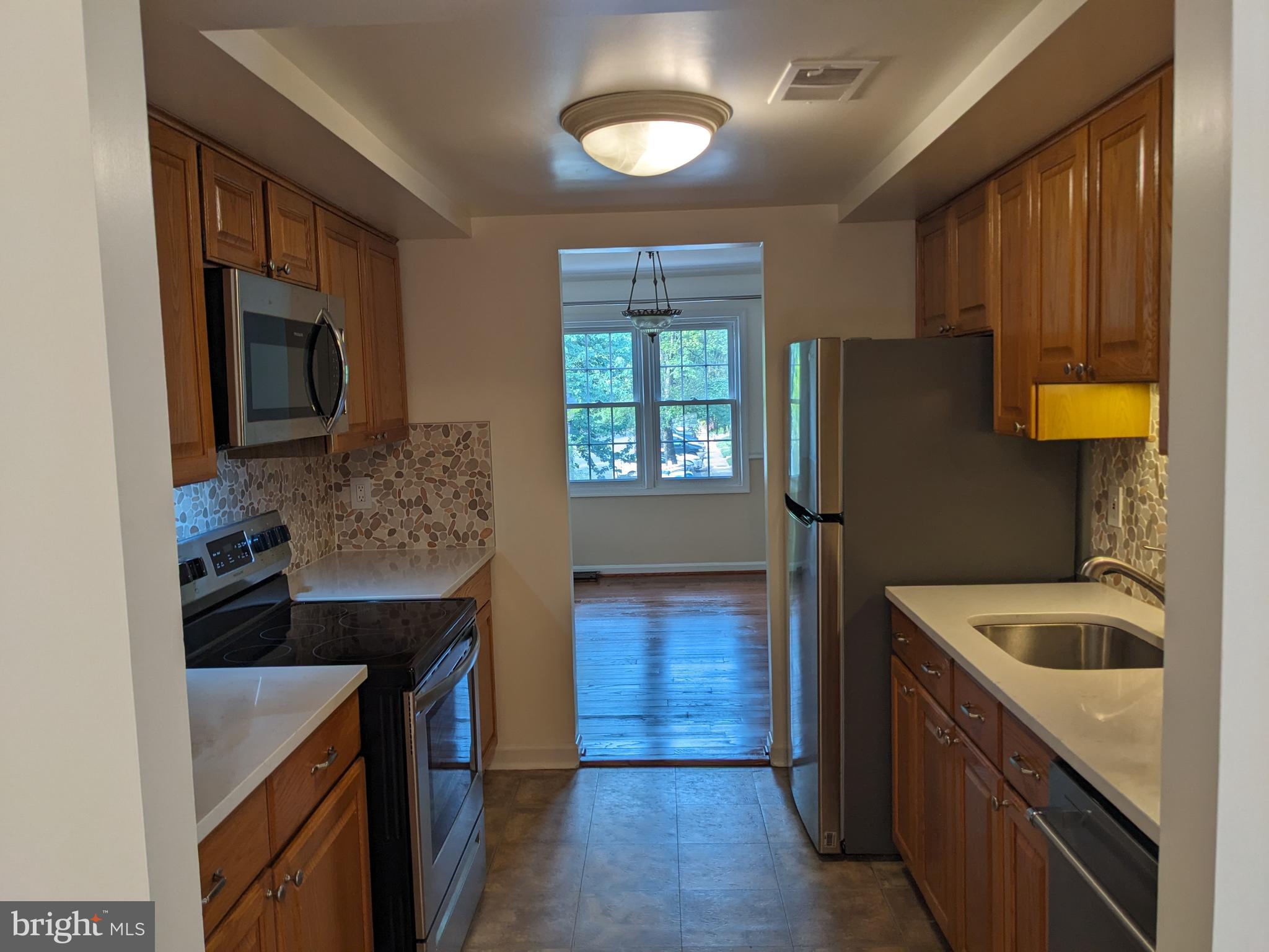 CAVALCADE - Residential Lease