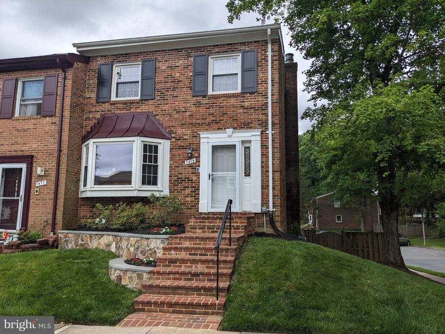 An Updated Brick End Unit Townhouse in Great Location!  New carpet and refinished hardwood flooring in the property. Custom brick patio with privacy fence and a huge backyard, perfect for entertaining.  Bright and Natural lighting from the Bay Window leads directly into the breakfast nook and kitchen.  Get comfortable in front of the fireplace located in the downstairs rec room. Separate laundry room included. 

Close to shopping, restaurants, route 236, I-495 and NVCC.