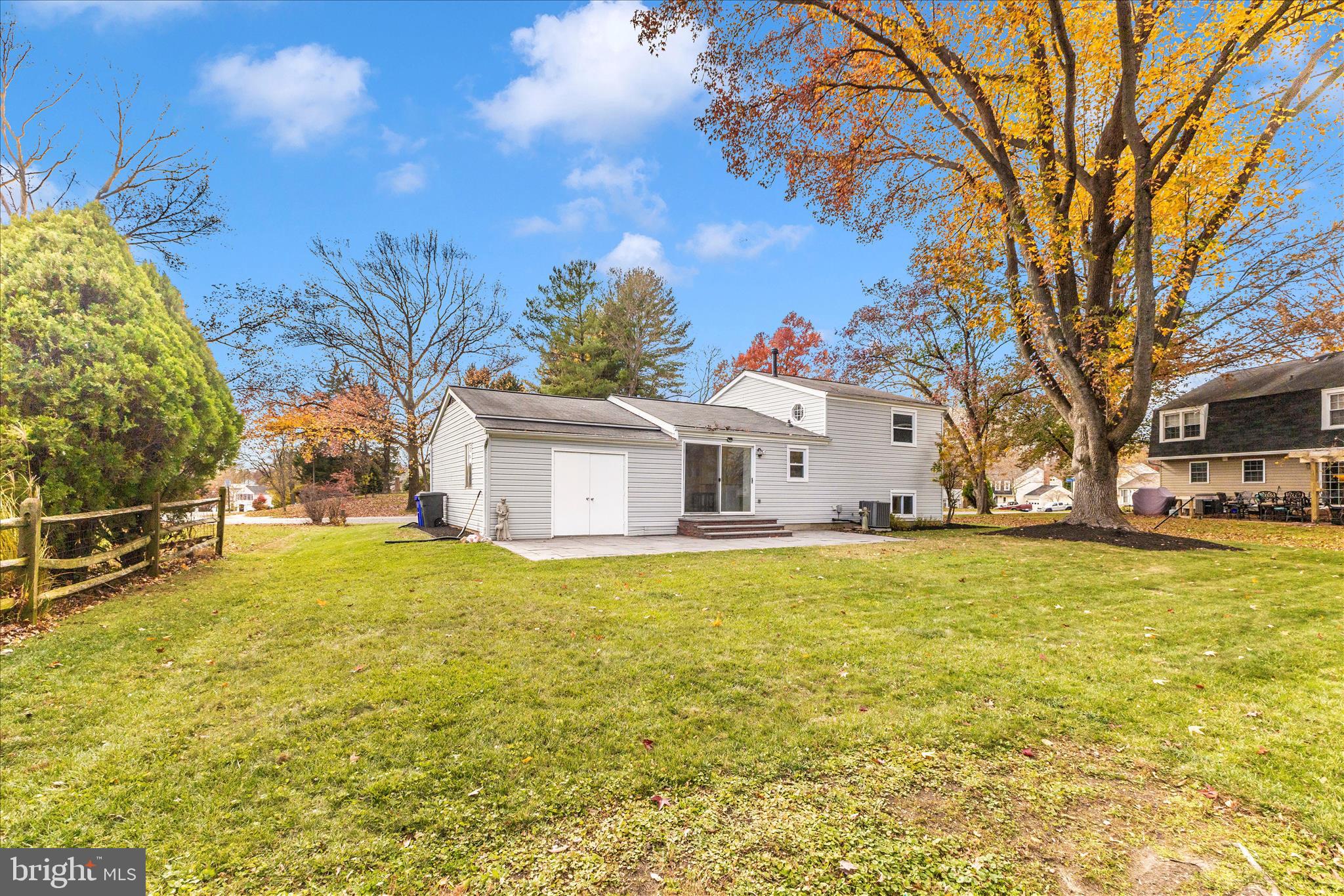 LONG REACH - Residential